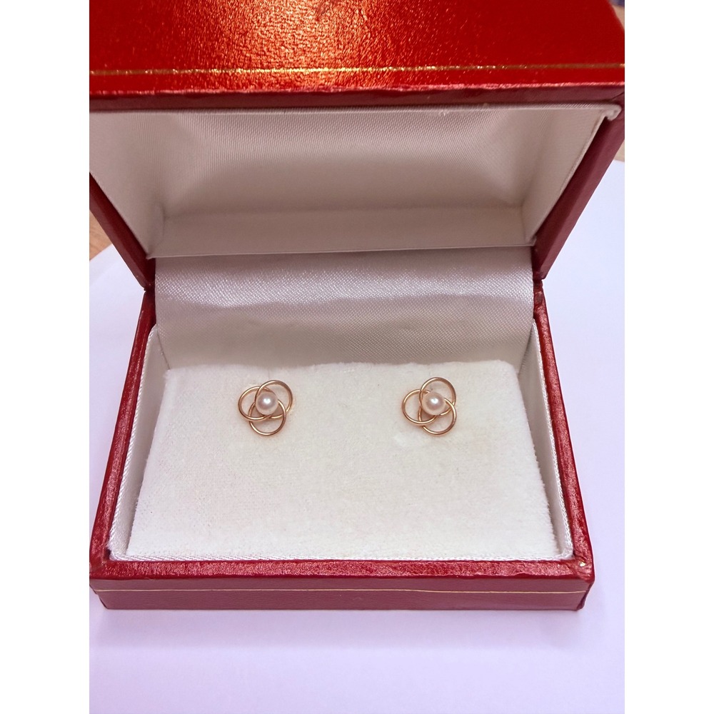 14kt gold pearl earrings